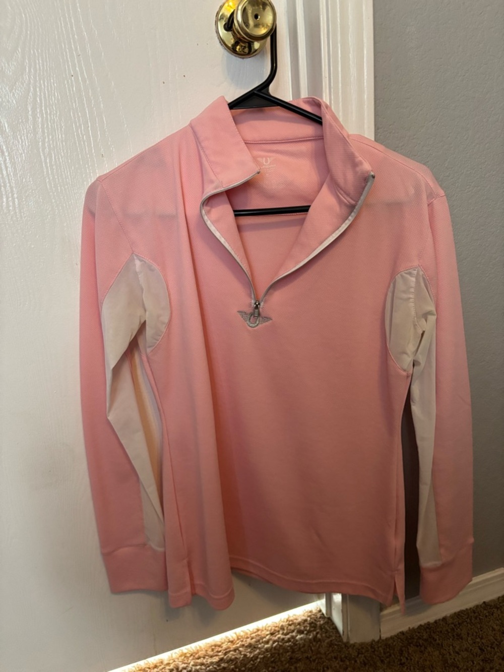 Women’s Light Pink Long-Sleeve Quarter-Zip Pullover